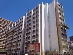 Grupo Galera rehabilitación y revestimiento Hotel Ocas