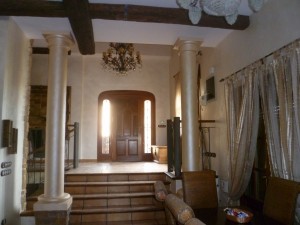 Acabado entrada estucado